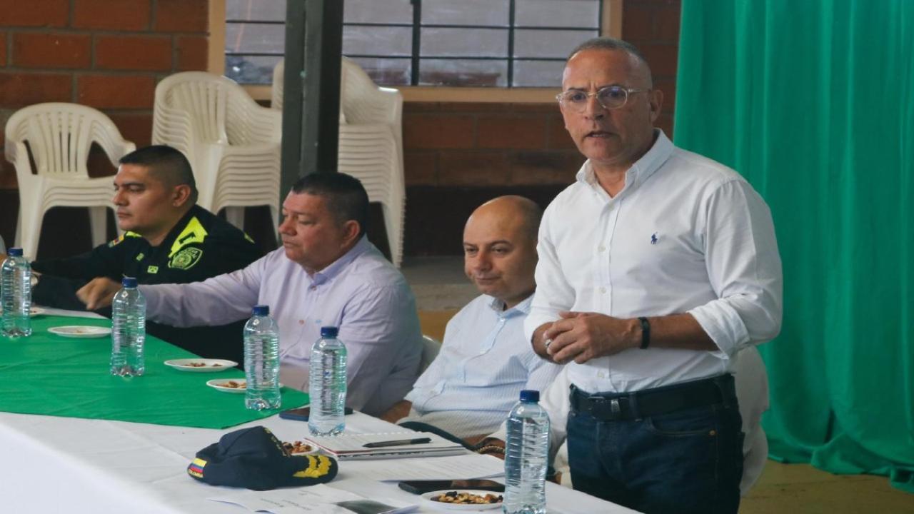 Reunión de autoridades departamentales en Pueblorrico, Antioquia